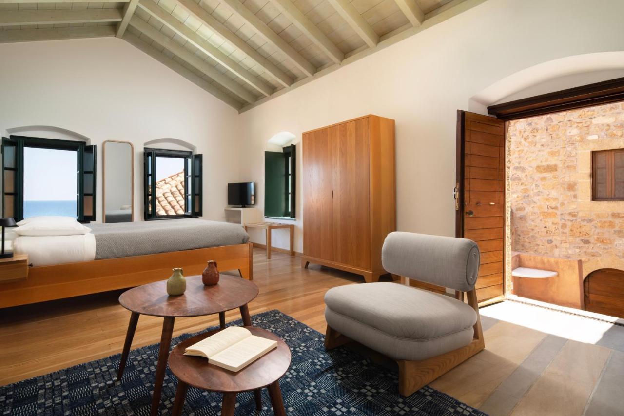 Kalnterimi Guesthouses Monemvasía Esterno foto