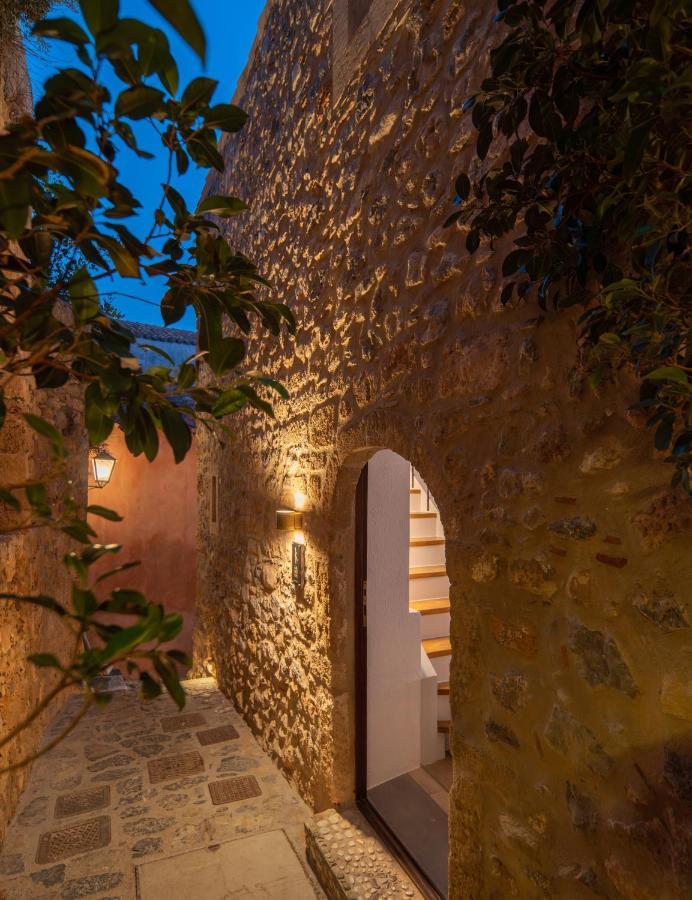 Kalnterimi Guesthouses Monemvasía Esterno foto
